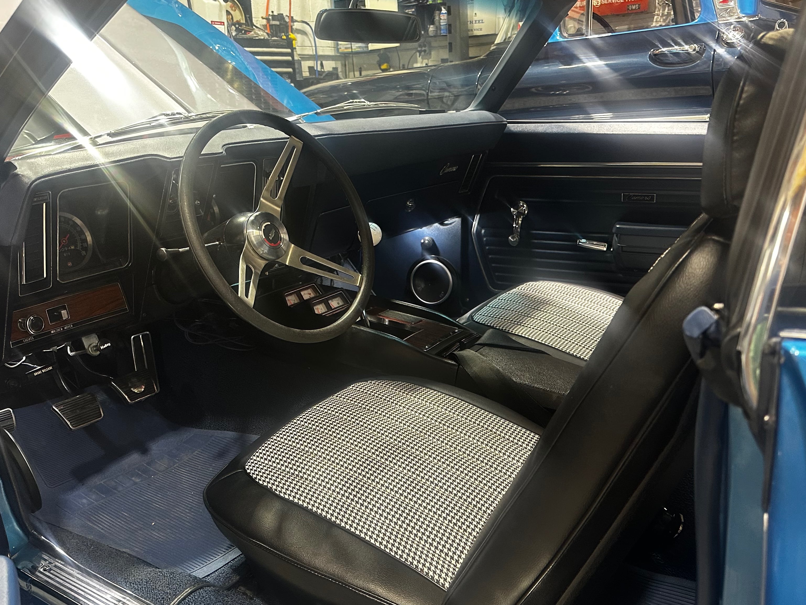 What to Look for When Buying Classic Camaro Bucket Seats