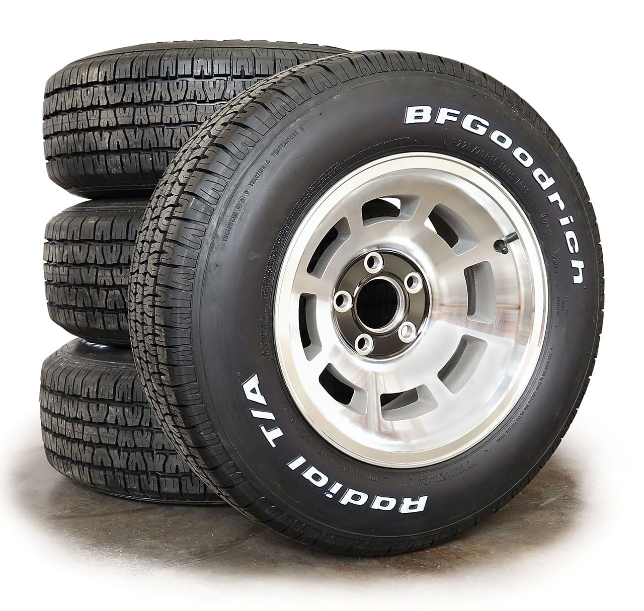 CA Ecklers 15x8 YJ8 Polished Wheel & 225/70R15 BF Goodrich Radial