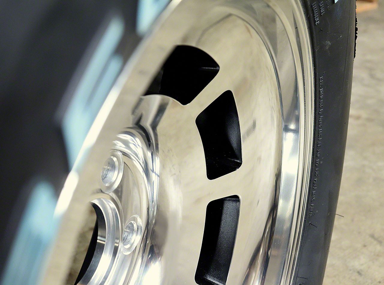 CA Ecklers 15x8 YJ8 Polished Wheel & 255/60R15 BF Goodrich Radial