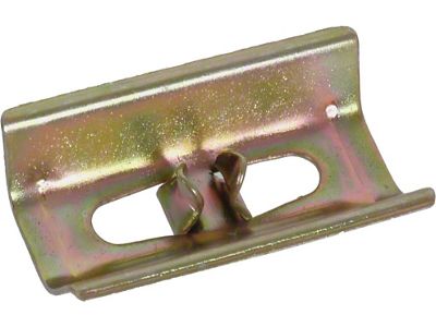 Quarter Panel Peak Moulding Clip